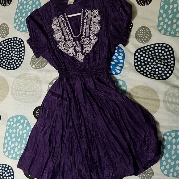 Purple dress - Picture 3 of 8